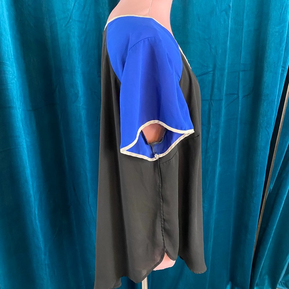 Torrid Colorblock Chiffon Blouse Top - Picture 2 of 5